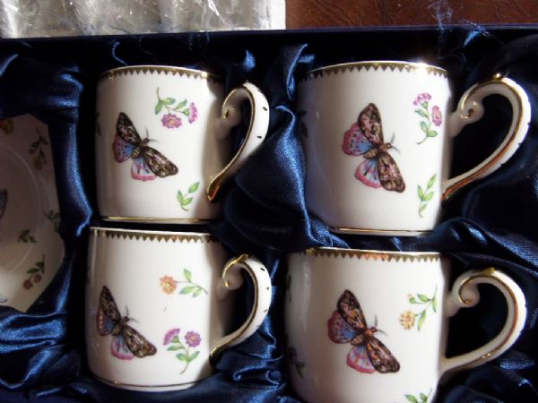 SPRING THEMED COFFEE CUPS AND SAUCER SET.  7 PIECE CORDIAL SET AND TRAY