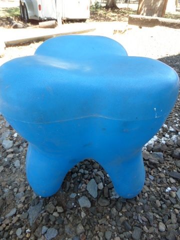 BLUE TOOTH STOOL