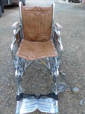 NICE WHEELCHAIR IN GOOD CONDITION, WALKER & WOODEN CRUTCHES