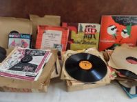 VINTAGE 78 RECORDS   OVER 100  MANY POPULAR TOP HITS