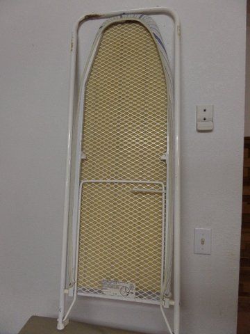 TRAVEL SIZE IRON AND WALL MOUNT IRONING BOARD