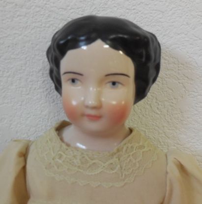 COLONIAL LADY DOLL - COLLECTIBLE REPRODUCTION PORCELAIN AND SOFT BODY