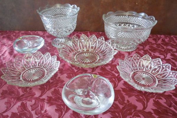 VARIETY GLASSWARE LOT - NICE MATCHING PIECES AND MORE