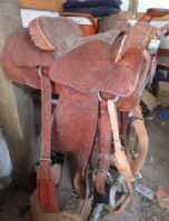 WESTERN ROPING  SADDLE - 15" SEAT   SEMI QUARTER HORSE BARS WITH HEADSTALL & MORE  