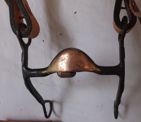WESTERN ROPING  SADDLE - 15 SEAT   SEMI QUARTER HORSE BARS WITH HEADSTALL & MORE  