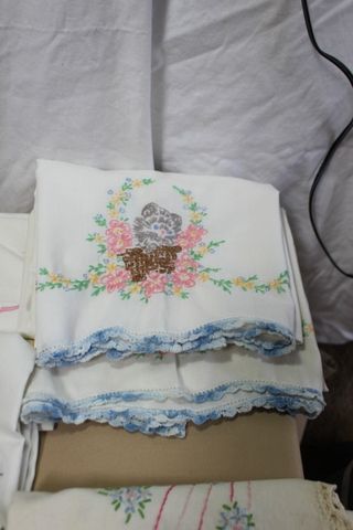 VINTAGE EMBROIDERED PILLOW CASES