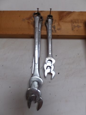 SET OF VARIOUS SIZED BOX/ END WRENCHES & ONE CRESCENT WRENCH