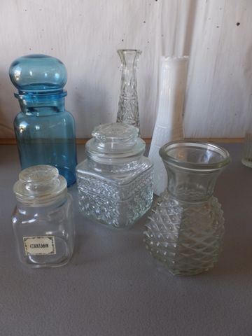 VARIETY GLASSWARE LOT - CARNIVAL GLASS PLATES, CRYSTAL CANDY DISH AND MORE