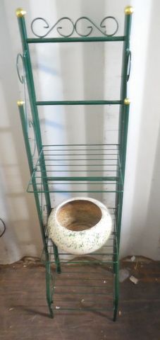 SMALL GREEN BAKERS' RACK WITH CERAMIC GREEN POT