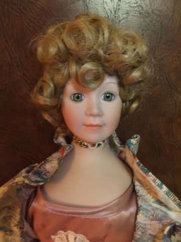 SPECIAL MOMENTS DOLL #5  BEAUTIFUL VICTORIAN LADY BY VICTORIA IMPEX CORP.