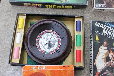 BOARD GAMES & ROULETTE WHEEL, DON'T MISS OUT ON - FART, THE GAME