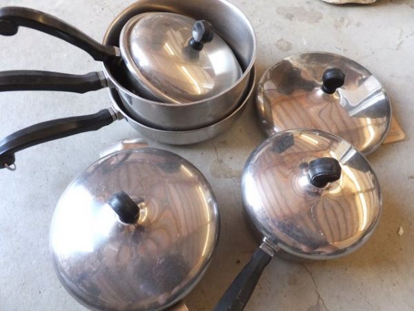 STAINLESS  COOKWARE SET BY STAR BRIGHT & FABERWARE