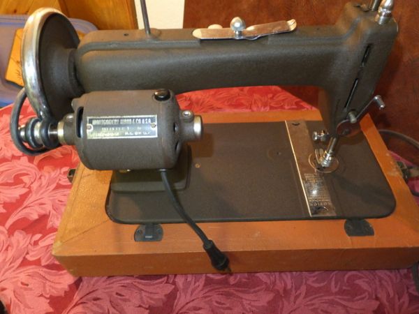 VINTAGE PORTABLE SEWING MACHINE   GET ONE THAT IS DIFFERENT FROM ALL THE SINGERS