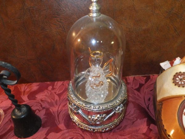 PRETTY COLLECTIBLE BELLS AND BLOWN GLASS MUSIC BOX ANGEL