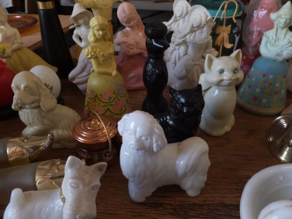 AVON COLLECTIBLES LOTS OF VARIOUS LADIES, DOGS, CATS AND MORE