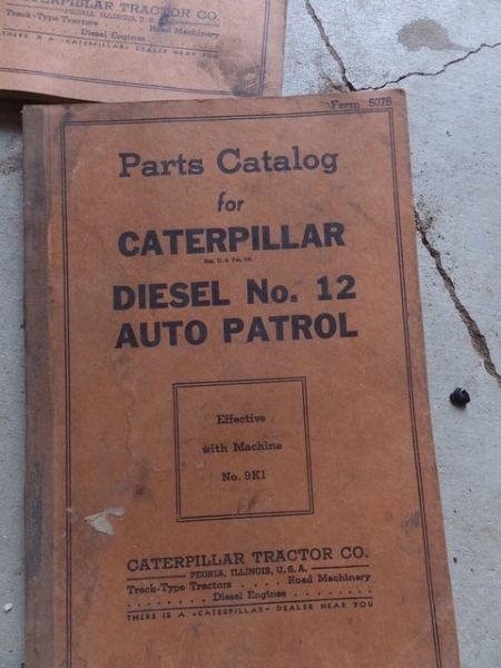 COLLECTION OF CATERPILLAR & CRAWLER PARTS CATALOGS