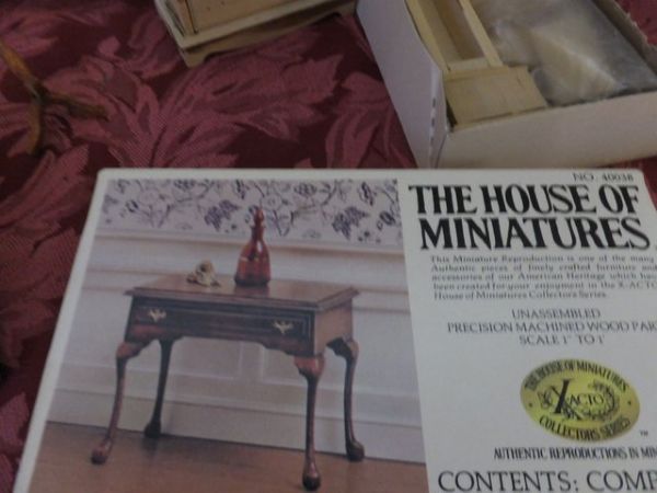 HOUSE OF MINIATURE TO SCALE DOLL HOUSE FURNITURE BY  X ACTO