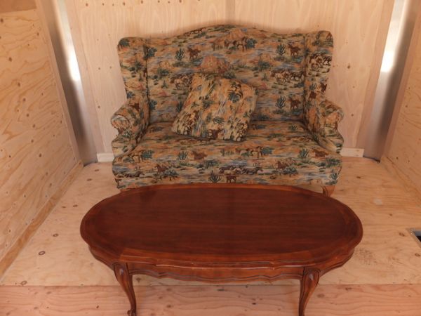 WESTERN HORSE PATTERNED LOVE SEAT AND WOOD COFFEE TABLE