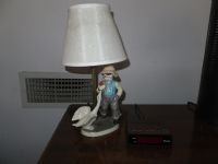 VINTAGE CERAMIC BOY AND A THIEVING GOOSE LAMP