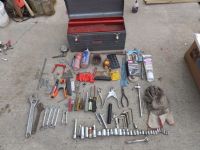 CRAFTSMAN TOOL BOX WITH TOOLS