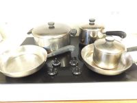 REVERE WARE COPPER BOTTOM COOKWARE 5 PANS WITH 3 LIDS
