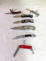 VARIETY LOT OF MULTI-TOOL AND COLLECTIBLE KNIVES
