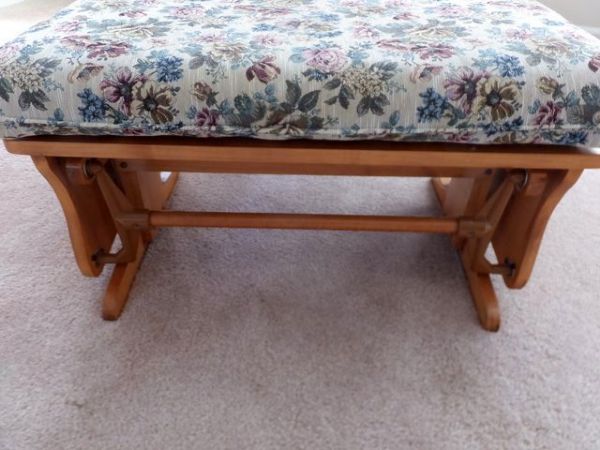 WOOD & TAPESTRY CUSHIONED GLIDER WITH GLIDER FOOT REST