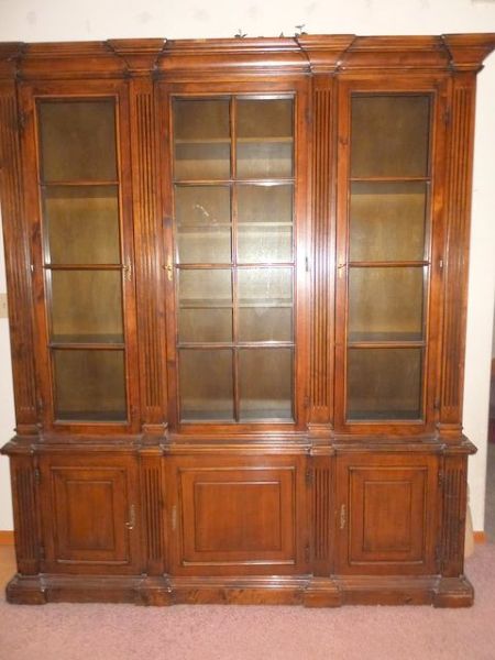 VINTAGE WOOD AND GLASS CHINA HUTCH - BEAUTIFUL AND LARGE