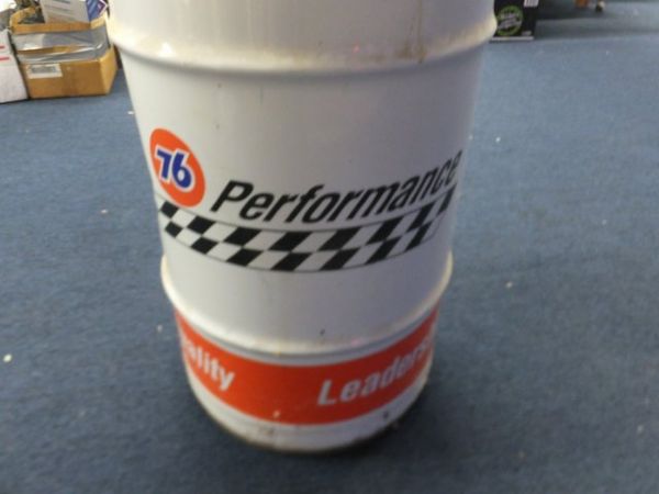 76 PERFORMANCE OIL BARREL WITH PAINT THINNER INSIDE