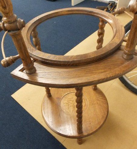 SOLID OAK REPRODUCTION WASH BASIN & CHAMBER POT STAND.