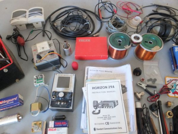 LOTS OF ELECTRONIC ODDS & ENDS - 2 SPOOLS OF COPPER WIRE, MORSE CODE KEY & ELECTORNIC/RADIO BOOKS