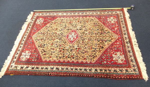 HIGH QUALITY PERSIAN RUG MADE IN IRAN