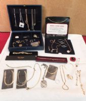 COSTUME JEWELRY AND DISPLAY/CARRIER BOX