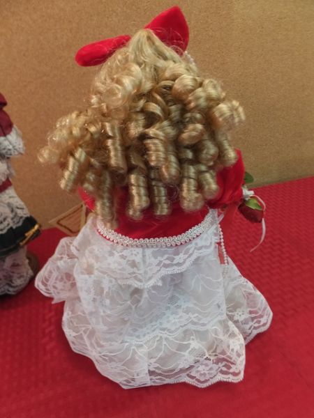 LOVELY BISQUE DOLLS FOR THE HOLIDAYS - A MUSIC BOX PLAYING WHITE CHRISTMAS
