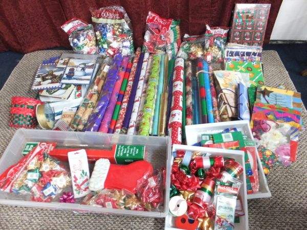 HUGE LOT HOLIDAY WRAPPING PAPER, BOWS & BOXES