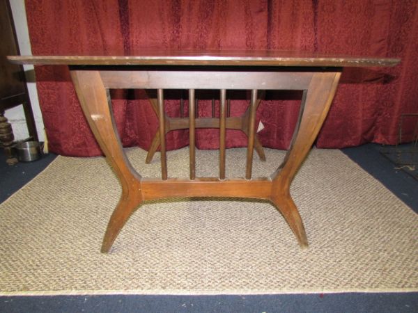 VINTAGE WOOD & FORMICA DROP LEAF TABLE WITH TWO LEAVES