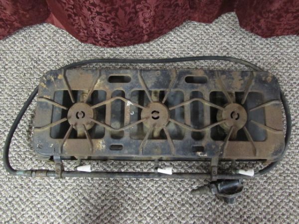 THREE BURNER GAS STOVE WITH PORCELAIN HANDLES