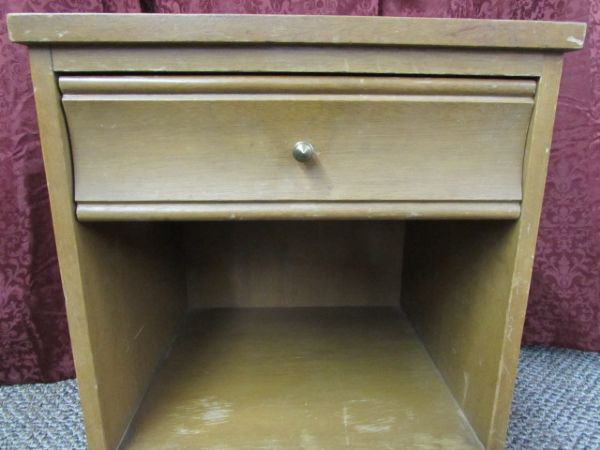 VINTAGE NIGHTSTAND SOLID WOOD BY FASHION FLOW