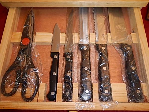 BOXED SET OF KNIVES UNUSED, VINTAGE SAUCE PANS, HOTPLATES, RECIPE BOX, WOOD BUTTERFLY BOX & MORE