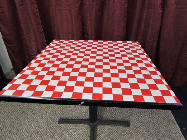 LET'S HAVE A PIZZA PARTY - RED & WHITE CHECKERED TABLE!