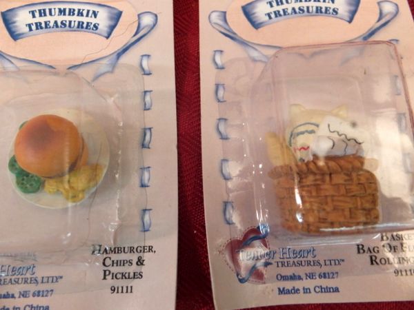 VARIOUS FOODS AND ENAMEL WARE PANS FOR YOUR MINIATURE DOLL HOUSE