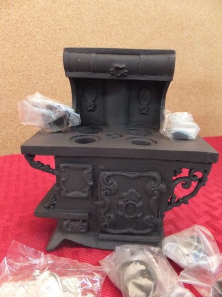 DOLL HOUSE COOKSTOVE