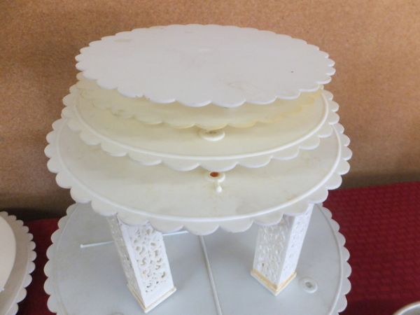 CAKE PANS & CAKE TIER KITS