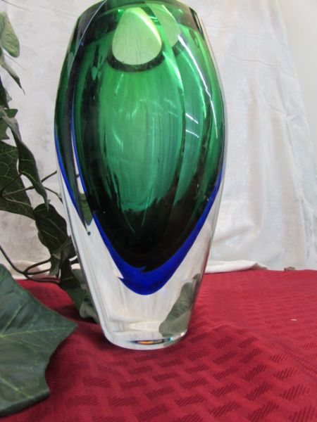 HEAVY BLUE & GREEN MURANNO VASE AND QUALITY SILK PLANT.