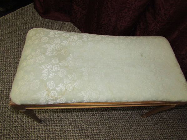VINTAGE WOODEN VANITY BENCH WITH UPHOLSTERED SEAT