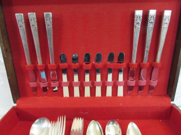 SILVER PLATE FLAT WARE WITH BOX