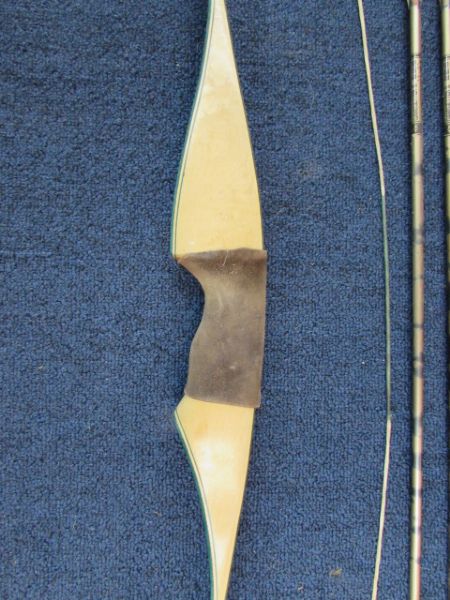 CUSTOM MADE MAPLE RECURVE BOW WITH ARROWS