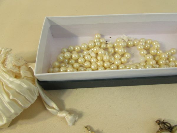 COSTUME JEWELRY, FAUX PEARLS, BROOCHES, VINTAGE EARRINGS . . .
