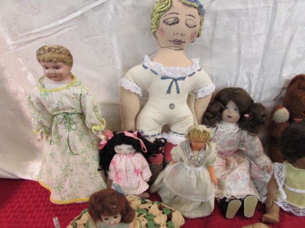 DOLL COLLECTION!  ANTIQUE / VINTAGE