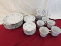 BAVARIA, GERMANY - BEAUTIFUL CHINA SET - DONT WAIT FOR SPECIAL OCCASIONS USE THEM EVERYDAY!
